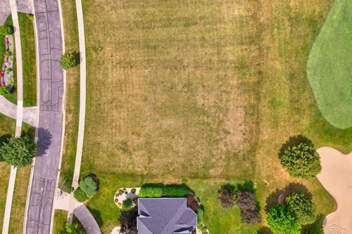 24 E Grove Ct, Freeland, MI, 48623-7805 | Card Image