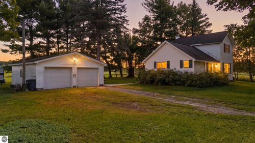 8449 Townline Rd, Kingsley, MI, 49649-9635 | Card Image