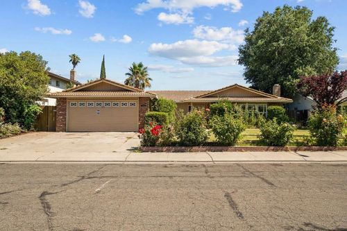 935 Springoak Way, Stockton, CA, 95209 | Card Image