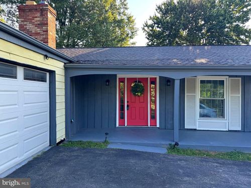 8614 Dunbrook Ln, LAUREL, MD, 20708-1840 | Card Image