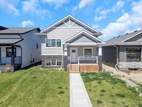 9 Ian Way, Red Deer County, AB, T4E | Card Image