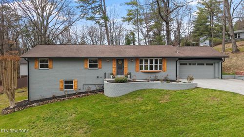 5833 Briercliff Rd, Knoxville, TN, 37918-4252 | Card Image