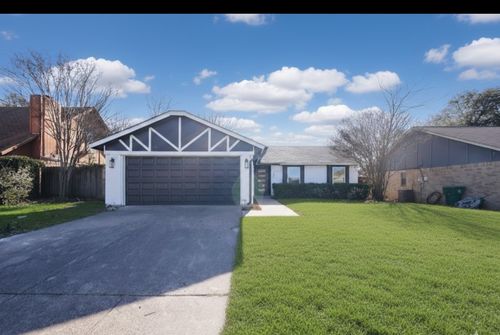 3921 Teaberry Ln, Fort Worth, TX, 76133-6844 | Card Image