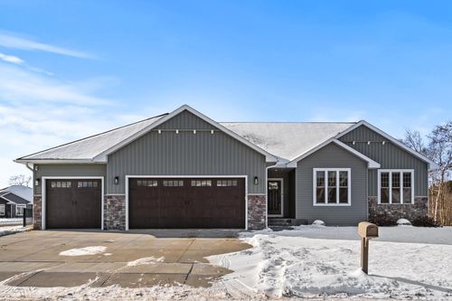 3995 High View Dr, EAU CLAIRE, WI, 54703-1414 | Card Image