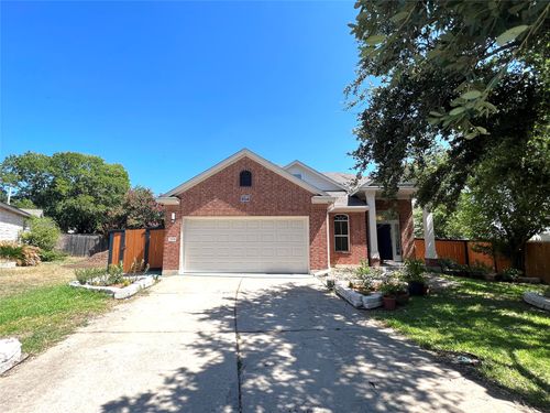 2106 Huxley Ln, Round Rock, TX, 78664-7420 | Card Image