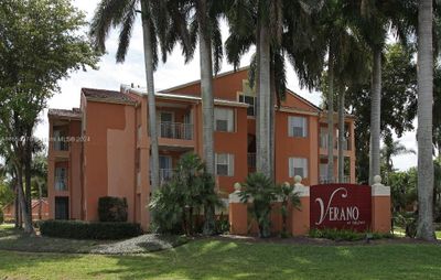 2-207 - 1725 Palm Cove Blvd, Condo with 2 bedrooms, 2 bathrooms and null parking in Delray Beach FL | Image 1