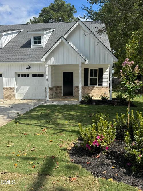 b-207 S Main St, Four Oaks, NC, 27524-8500 | Card Image