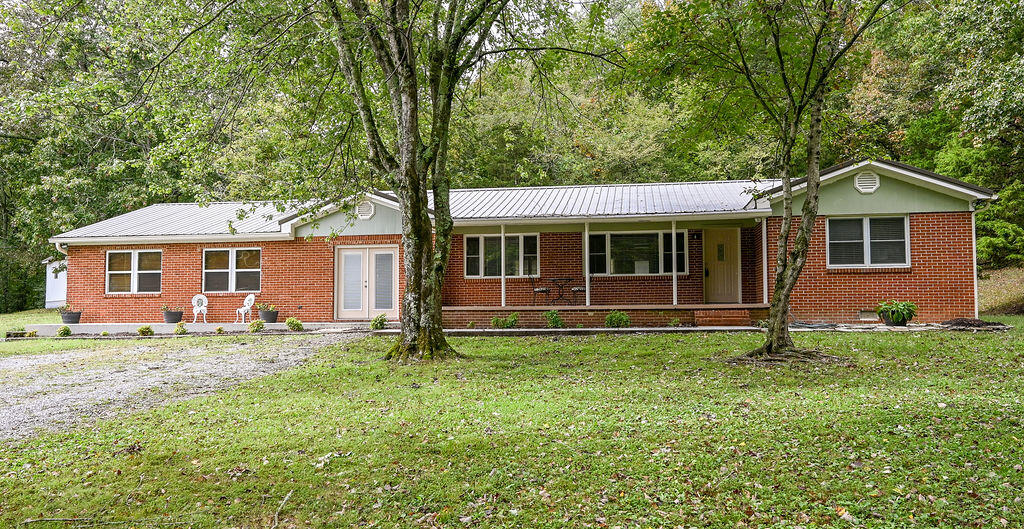 Spring Place Rd, Cleveland, TN 37323