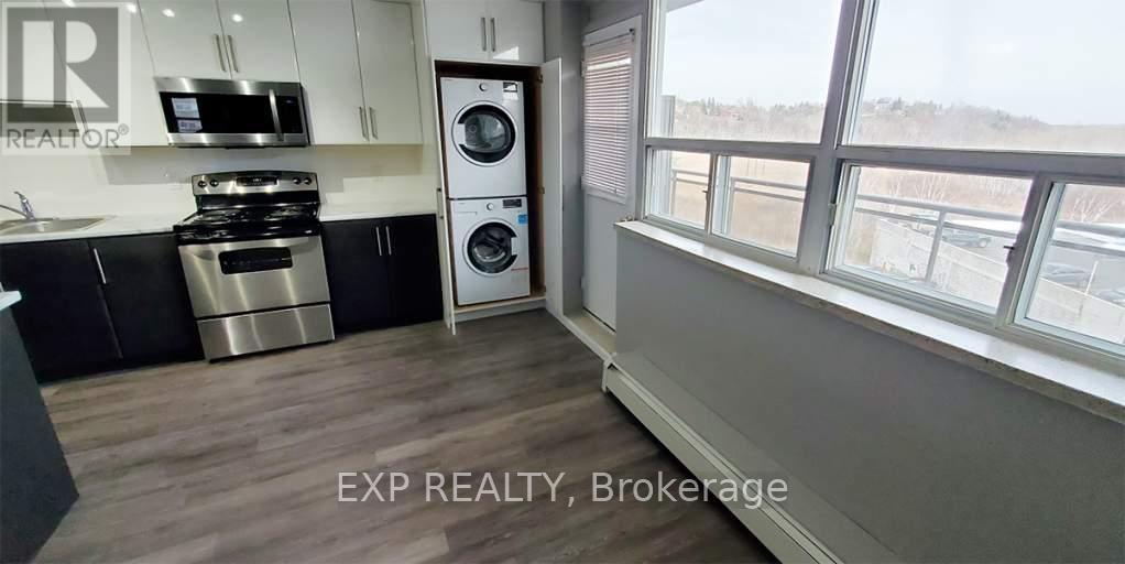 Residential Lease in Sudbury Remote Area 4