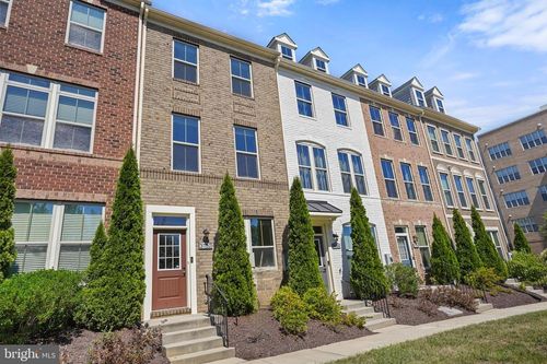 3732 Commodore Joshua Barney Dr Ne, WASHINGTON, DC, 20018-4451 | Card Image