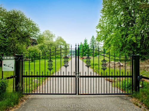 3125 Lloydtown-Aurora Rd, King, ON, L7B0G3 | Card Image