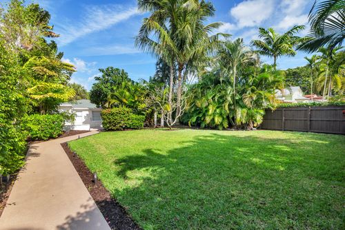 439 28th St, West Palm Beach, FL, 33407-5101 | Card Image