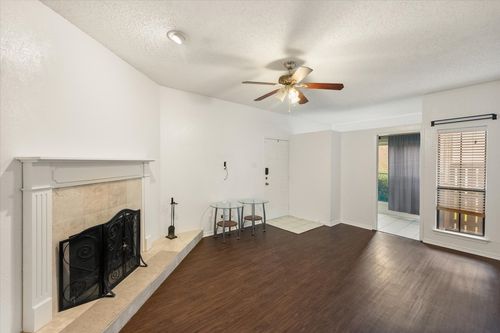 unit-202-2105 Count Fleet Dr, Arlington, TX, 76011-2119 | Card Image