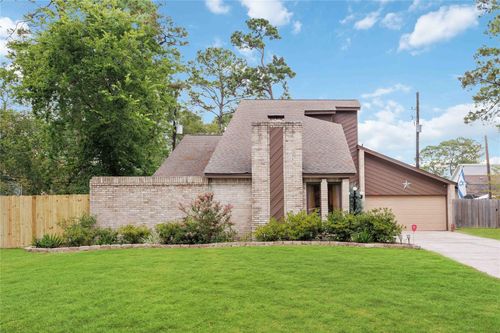7310 Hickory Ln, Baytown, TX, 77521-4910 | Card Image