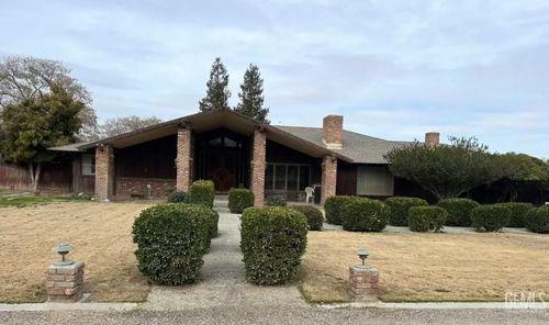 28710 Prospect Ave, Wasco, CA, 93280-9666 | Card Image
