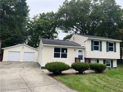 670 Northwood Court, House other with 3 bedrooms, 1 bathrooms and null parking in Ravenna OH | Image 2