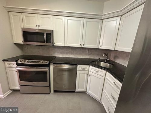 11-1001 Roundhouse Ct, WEST CHESTER, PA, 19380-1704 | Card Image