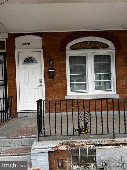 1270 Jackson St, CAMDEN, NJ, 08104-3526 | Card Image