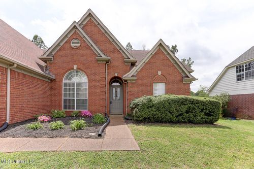12855 Fox Ridge Ln, Olive Branch, MS, 38654-7528 | Card Image