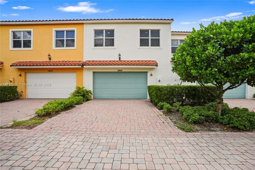 12441-12441 Nw 18th Ct, Pembroke Pines, FL, 33028 | Card Image