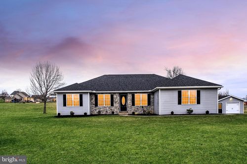 135 Airport Rd, CENTRE HALL, PA, 16828-9000 | Card Image