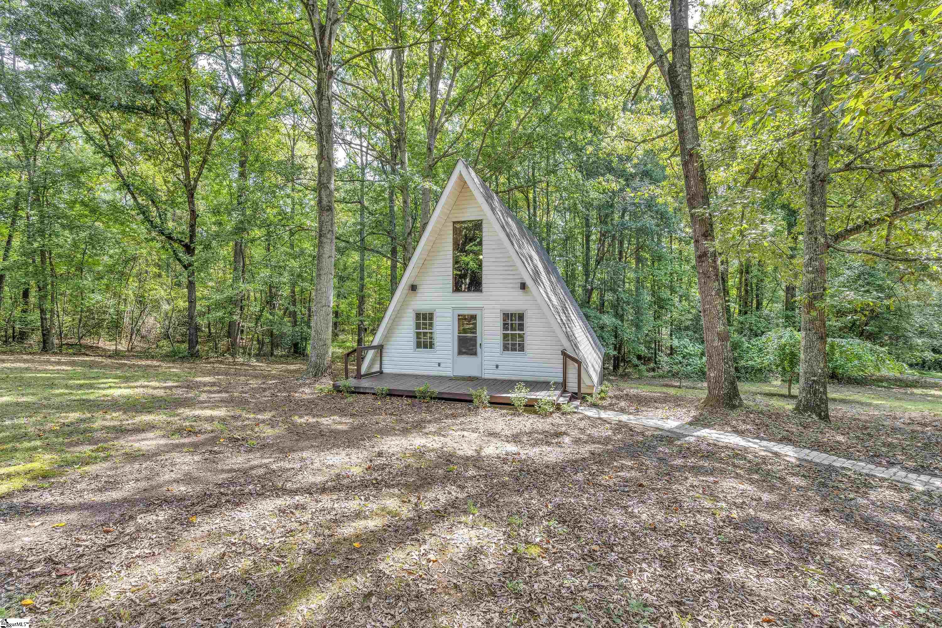 Kings Country Ln, Pelzer, SC 29669