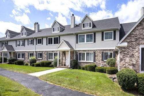 1134 Pilgrim Parkway, Elm Grove, WI, 53122 | Card Image