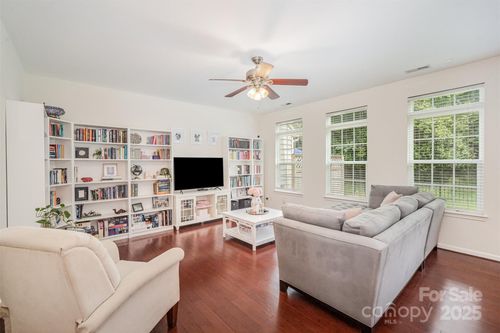 3326 Park South Station Blvd, Charlotte, NC, 28210-4459 | Card Image