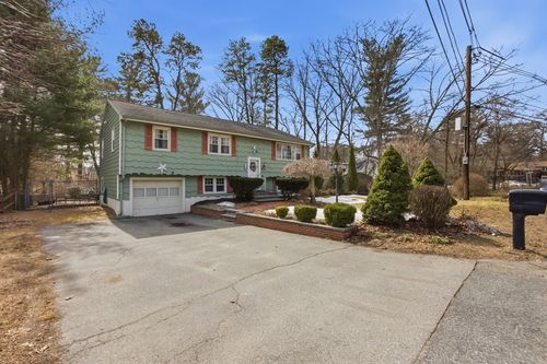 41 Bridge St, Tewksbury, MA, 01876-2303 | Card Image