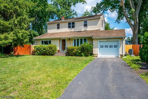 228 Henry Ct, North Plainfield, NJ, 07060-3923 | Card Image