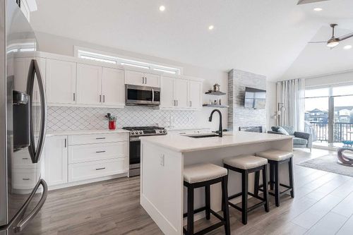 511 Kingsmere Way Se, Airdrie, AB, T4A0X9 | Card Image