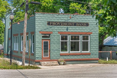 116 W Meinrad St, Lake Leelanau, MI, 49653-9496 | Card Image