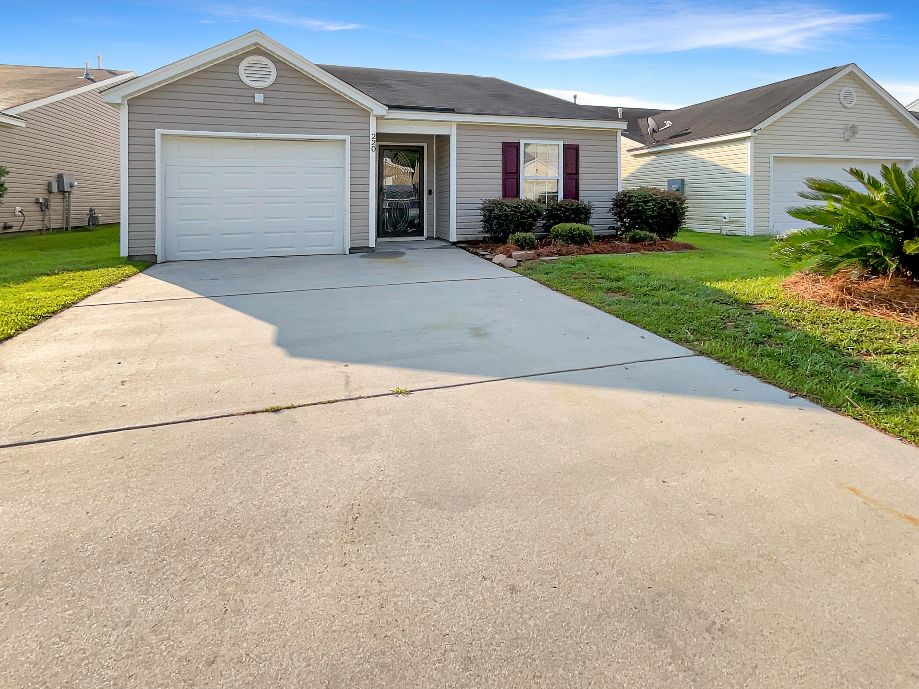 Coosawatchie St, Summerville, SC 29485