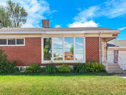 157 W 4400 S, Washington Terrace, UT, 84405-5645 | Card Image