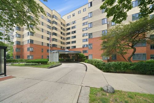 a7-5044 Marine Dr, Chicago, IL, 60640-3206 | Card Image