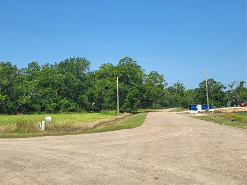 68 Conestoga Trl, Angleton, TX, 77515 | Card Image