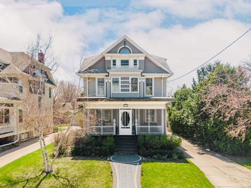 1021 Washington Avenue, OSHKOSH, WI, 54901 | Card Image