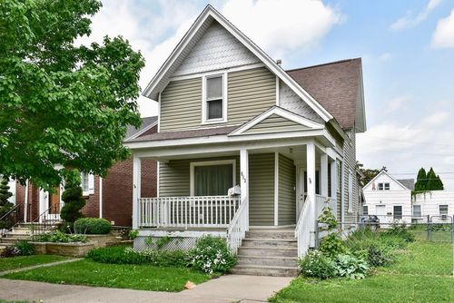 653 Johnson St, Winona, MN, 55987-3362 | Card Image