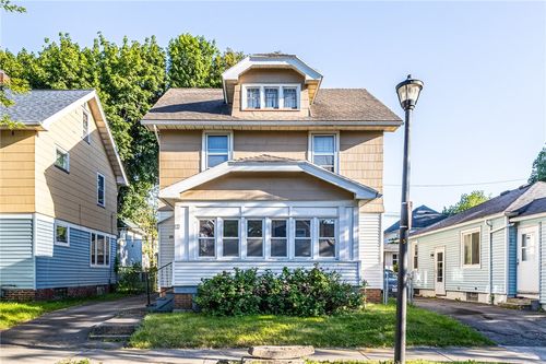 53 Warsaw St, Rochester, NY, 14621-3635 | Card Image