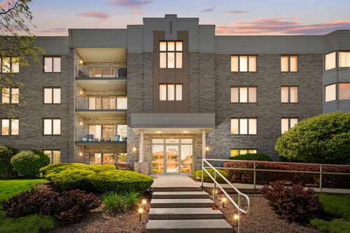 205-10720 S Washington Street, Oak Lawn, IL, 60453 | Card Image