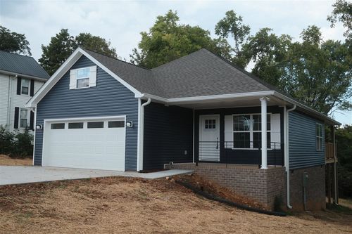 215 E Cherry St, Scottsville, KY, 42164-1411 | Card Image