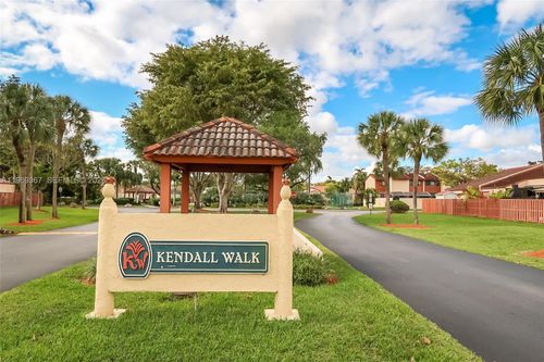 14911-14911 Sw 88th Ter, Miami, FL, 33196-1402 | Card Image