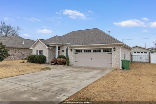 1903 Wildwood, Muscle Shoals, AL, 35661-6423 | Card Image