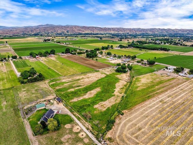 378 E Black Canyon Hwy, House other with 5 bedrooms, 2 bathrooms and null parking in Emmett ID | Image 48