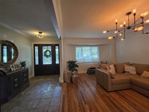 40 Boxwood Dr, Kings Park, NY, 11754-2906 | Card Image