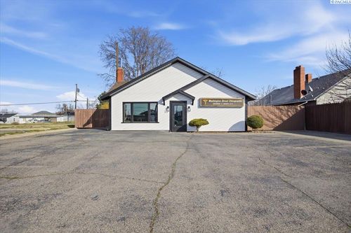 807 S Washington St, Kennewick, WA, 99336-5606 | Card Image