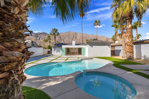 686 S Camino Real, Palm Springs, CA, 92264 | Card Image