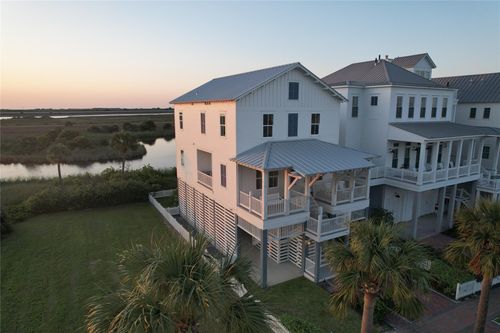 1510 Beachtown Dr, Galveston, TX, 77550 | Card Image
