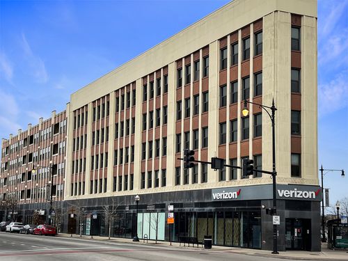 410-4015 N Milwaukee Avenue, Chicago, IL, 60641 | Card Image