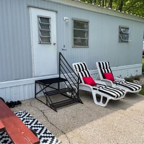 8225 W Pine Grove Beach Dr, Baldwin, MI, 49304-9285 | Card Image